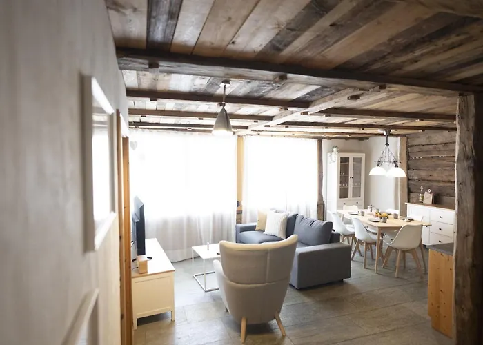 Chasa Rustica Апартаменты Зент