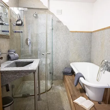 Chasa Rustica Apartman *