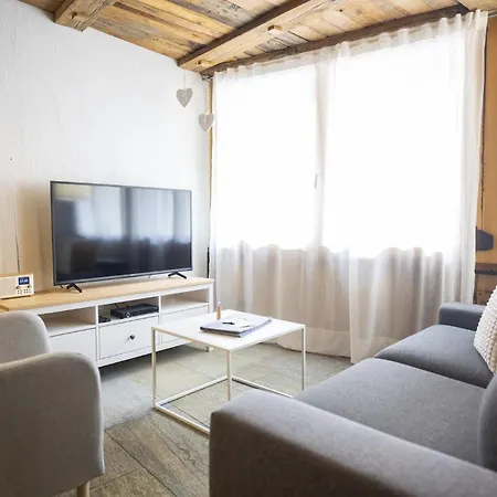 Chasa Rustica Apartman *